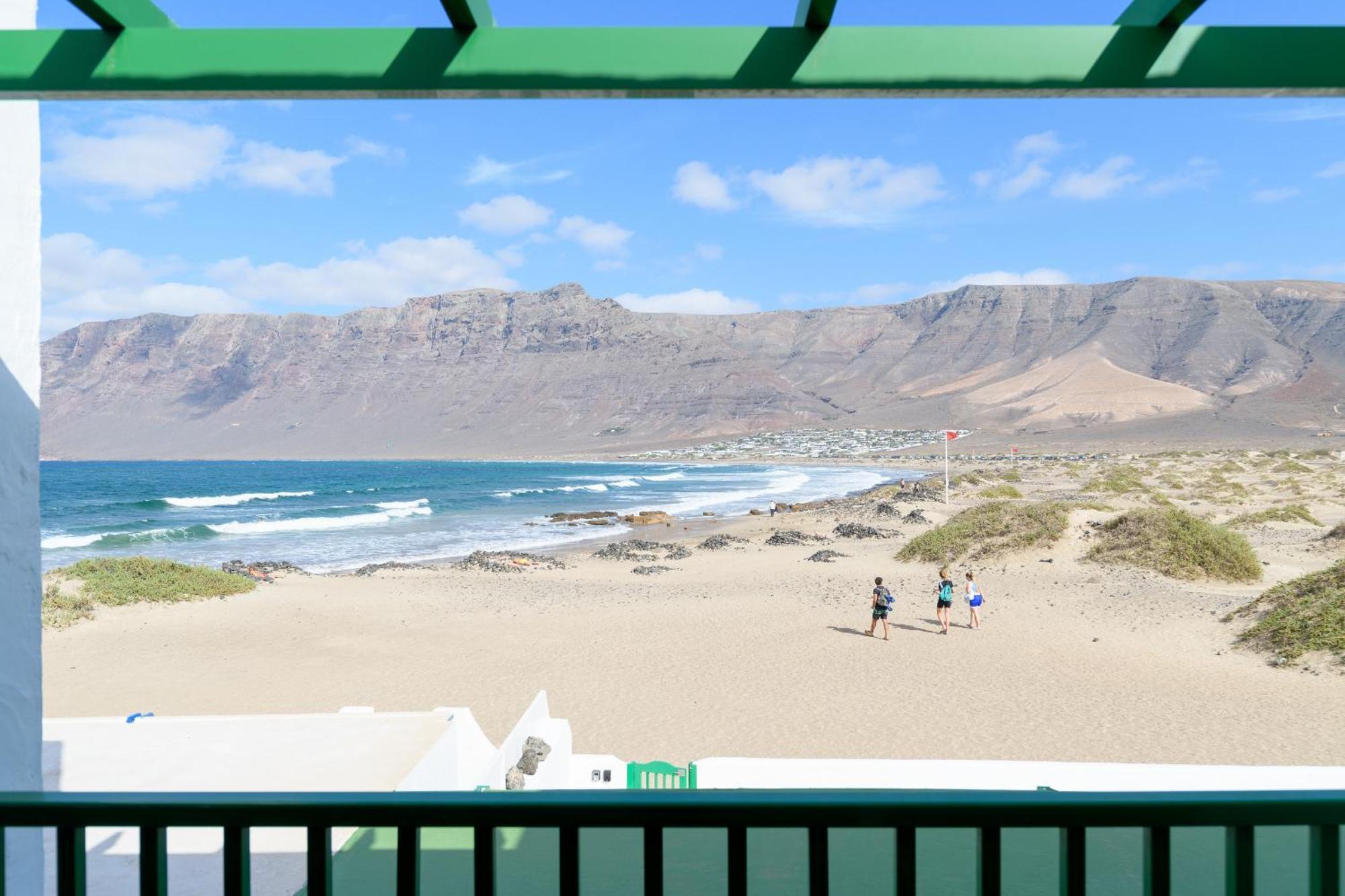 Famara Caracolillos, La Casa Luaran gambar